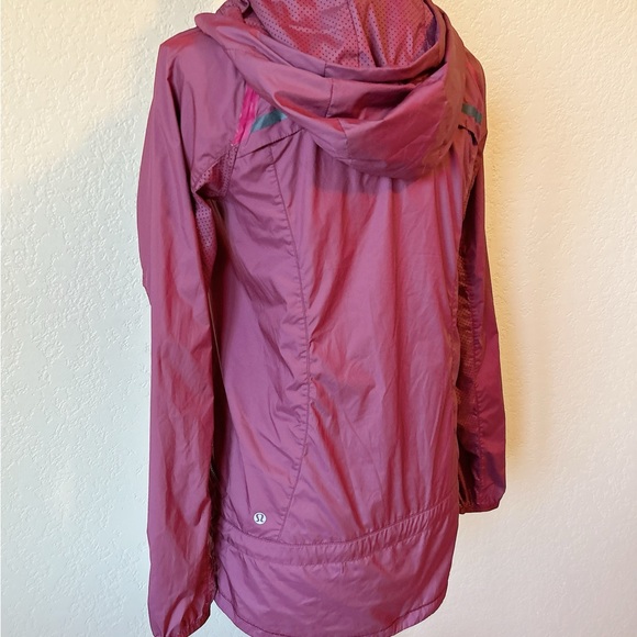 Lululemon Lightweight Jacket Size 8 - Picture 8 of 9
